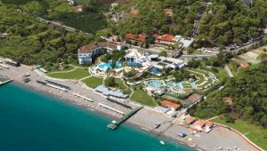 Ünlü otel çürümeye bırakıldı.Akibeti merak konusu...