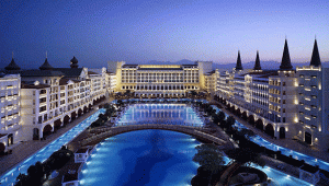 Titanic Hotels Mardan Palace Hotel'i kiraladı.