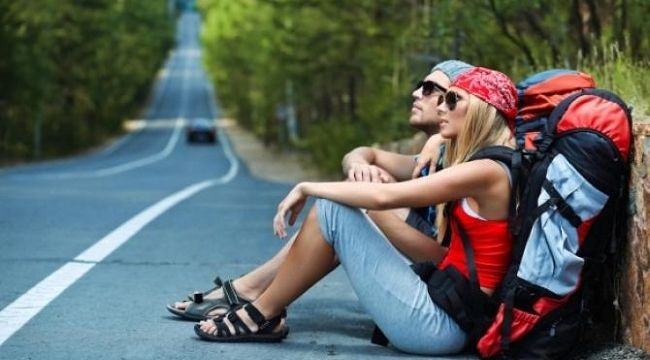 Sırt çantalı turistlere daha çok önem verelim
