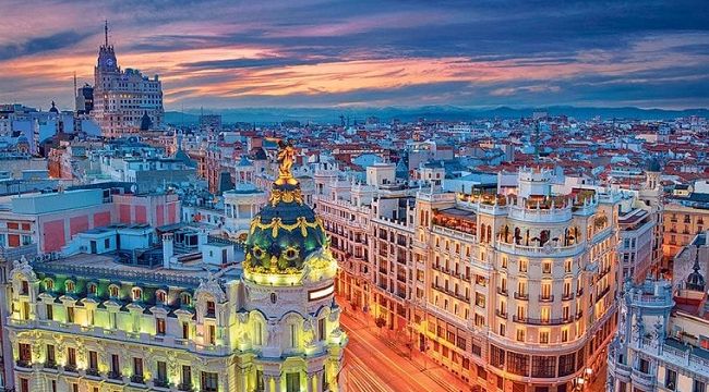 İspanya seyahat severleri bekliyor