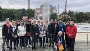 Binden fazla yabancı turizmci İstanbul'u ziyaret etti.