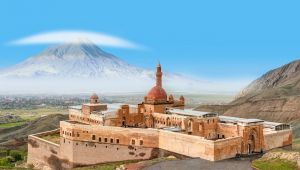 Doğu Anadolu'nun sizi mest edecek rotası: Van...