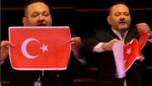 Türk Bayrağı'nı yükseltmeye devam edeceğiz