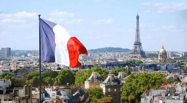 FRANSA'DA KORONOVİRÜS NEDENİYLE TURİST SAYISI % 40 AZALDI