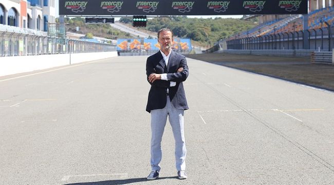 İstiklal Marşımızı Murat Karahan seslendirecek