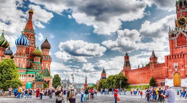 Tatil yapmayan Ruslar 27 Milyar Dolar tasarruf etti
