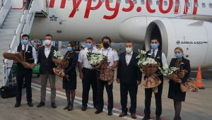 Gazipaşa-Alanya Kiev’den gelen ilk uçuşu karşıladı 