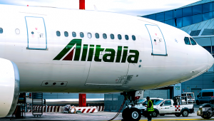 İtalyan ulusal havayolu Alitalia uçuşlarını durduruyor