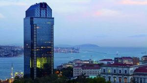 The Ritz Carlton İstanbul'da yılbaşı hazırlıkları sürüyor