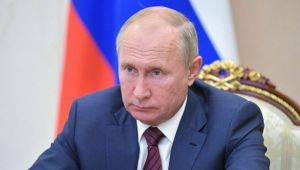 Putin turist grupları için vizesiz rejim istiyor 