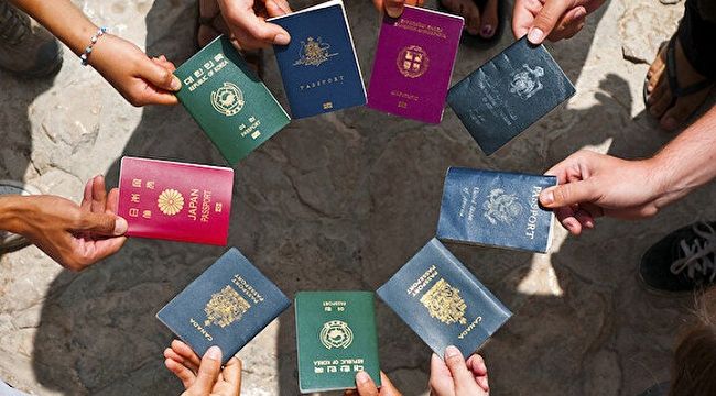 DÜNYANIN EN GÜÇLÜ PASAPORTLARI BELLİ OLDU ! İŞTE TÜRKİYE'NİN YERİ... 