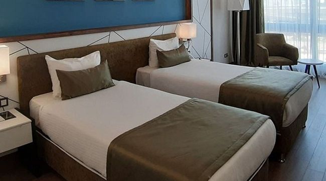 TURİZM SEZOUN YAKLAŞIRKEN OTELLERDE KALAN DEPREMZEDELERİN AKİBETİ BELİRSİZLİĞİNİ KORUYOR !