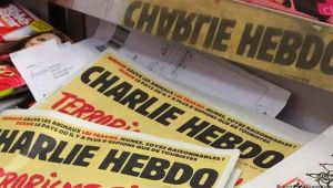 Charlie Hebdo'nun rezaletleri bitmek bilmiyor 