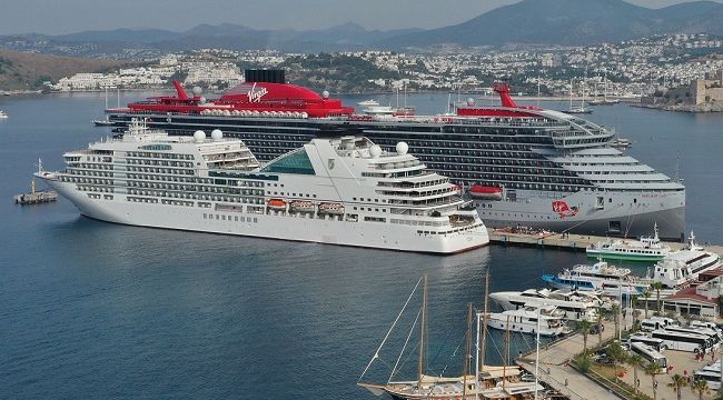LÜKS KRUVAZİYER GEMİLERİ BODRUM'A GELMEYE BAŞLADI !