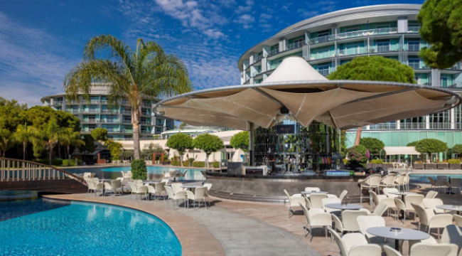 TÜRKİYE'NİN SEZON SONU RUS TURİST BEKLENTİSİ 4 MİLYON ! İŞTE RAKAMLAR..