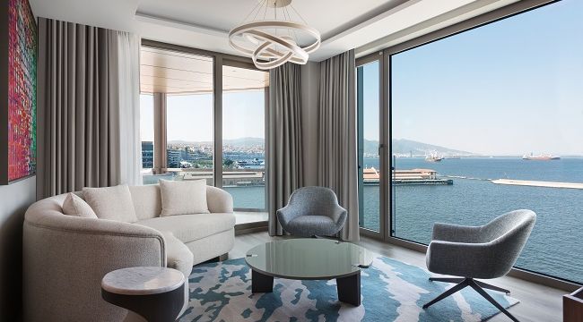 İZMİR MARRIOTT İKİNCİ YILINI BAŞARILARLA KUTLUYOR !