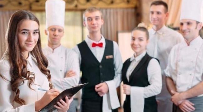 OTELLERDE ÇALIŞTIRACAK PERSONEL BULMAK ZORLAŞACAK ! 35 BİN TL'YE GENEL MÜDÜR, 25 BİN TL'YE ÖN BÜRO MÜDÜRÜ MAAŞI İLANLARI VAR.İŞTE İLAN SİTELERİNDE TEKLİF EDİLEN MAAŞLAR... 