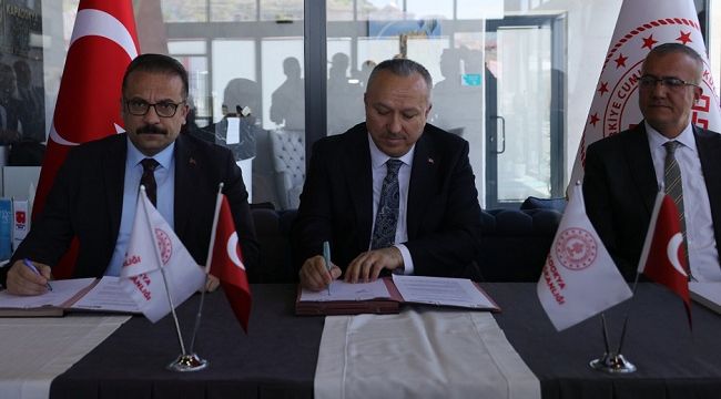 KAPADOKYA ALAN BAŞKANLIĞI VE VALİLİK ARASINDA NEVŞEHİR İLİ TURİZM MASTER PLANI PROTOKOLÜ İMZALANDI