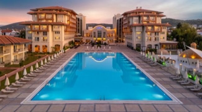 RADISSON BLU RESORT & SPA ÇEŞME KAPSAMLI YENİLEMENİN ARDINDA TEKRAR MİSAFİRLERİNE KAPILARINI AÇTI