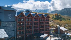 Ceylan Splend'or Uludağ, Autograph Collection Açılıyor