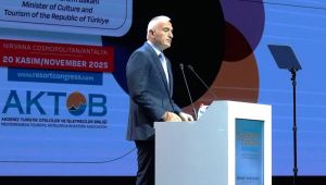 TURİZME YÖN VEREN İSİMLER ULUSLARARASI RESORT TURİZM KONGRESİ'NDE ÖNGÖRÜLERİNİ PAYLAŞTILAR.