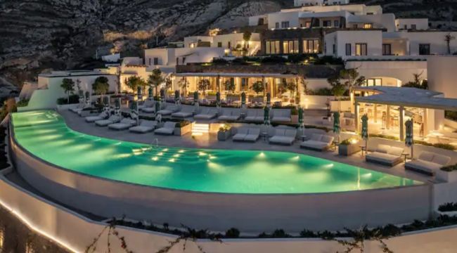HILTON SANTORINI ADASINDA YENİ BİR LXR HOTELS & RESORTS OTELİ AÇIYOR! 