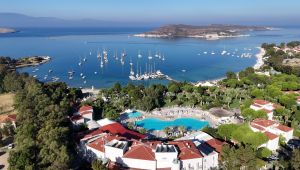 TURİZMCİLERDEN SEKTÖRÜ FİNANS KAYNAĞI GİBİ GÖREN BELEDİYELERE TEPKİ ! 