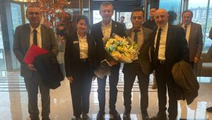 CHP Heyeti Kahramanmaraş Ziyareti Sırasında Continent'te Kısa Bir Mola Verdi