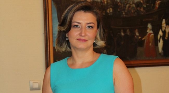 HANDE TİBUK : 