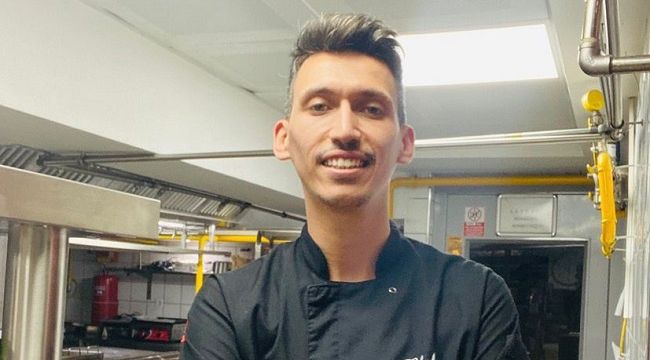 DENEYİMLİ EXECUTIVE CHEF TUNCAY BAYRAK EŞSİZ LEZZETLERİ VE KALİTELİ SUNUMU İLE LEZZET YOLCULUĞUNA ÇIKARIYOR
