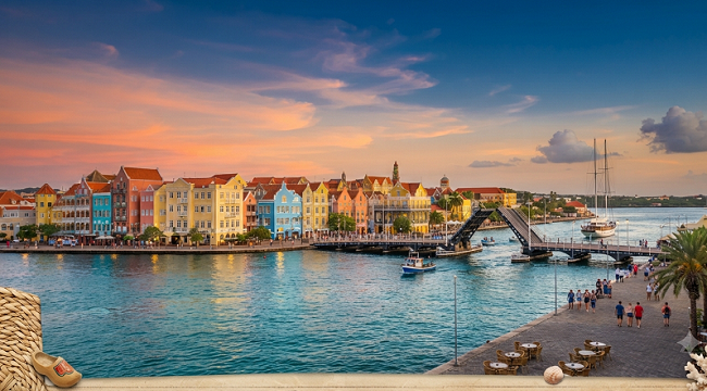 CURAÇAO NASIL BİR ÜLKE ? SİZ DEĞERLİ TAKİPÇİLERİMİZ İÇİN CURAÇAO HAKKINDA BİR GEZİ REHBERİ HAZIRLADIK !